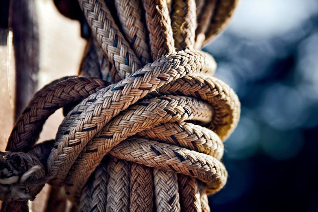 The types of maritime and mountain knots - Svalbardislands